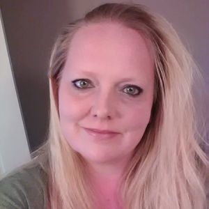 Meet your Posher, Bobbi